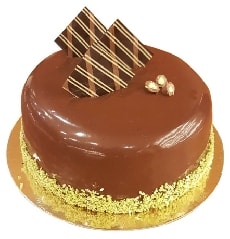 Doyurucu Porsiyon 6–9 Kişilik Çikolatalı Yaş Pasta